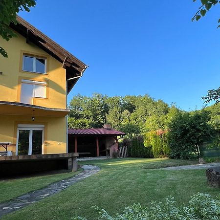 Holiday Homer Kuca Na Obali Vrbasa Banja Luka Esterno foto