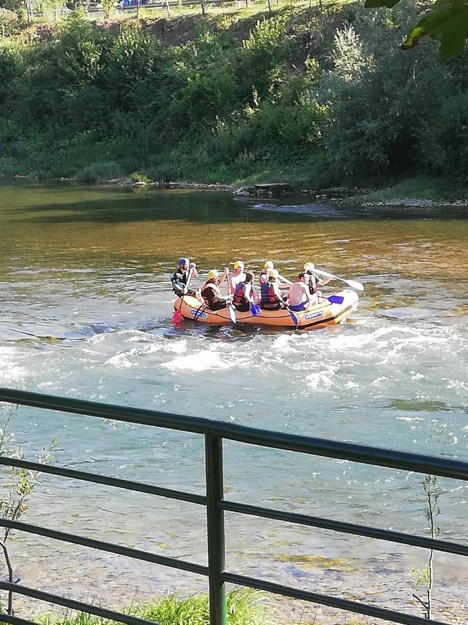 Holiday Homer Kuca Na Obali Vrbasa Banja Luka Esterno foto