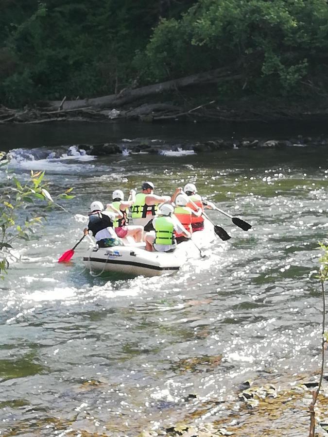 Holiday Homer Kuca Na Obali Vrbasa Banja Luka Esterno foto